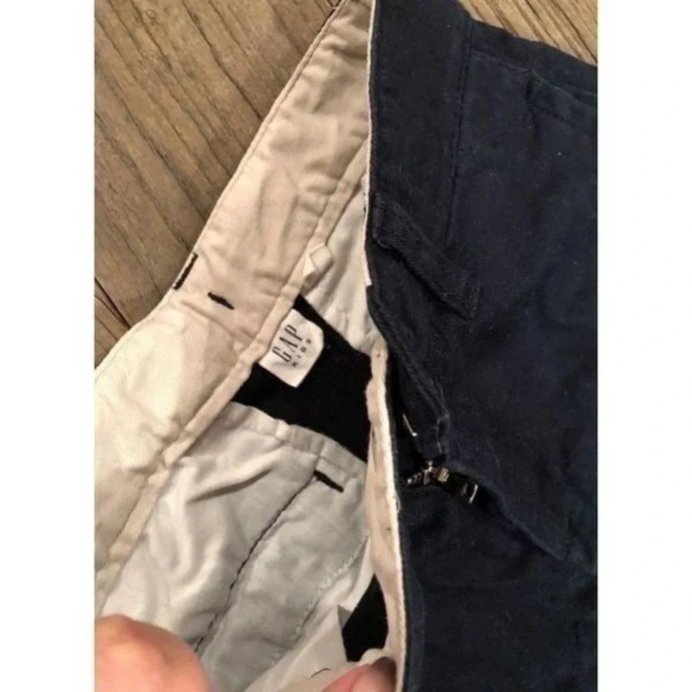 Gap Navy Khakis pants Boy Size 7‎